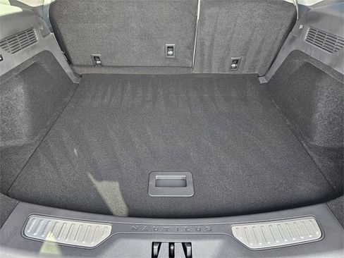 New 2026 Lincoln Nautilus Reserve image 31