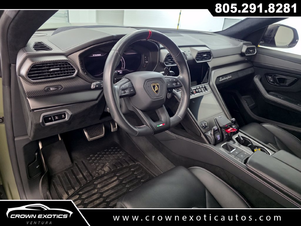 Used 2024 Lamborghini Urus Performante AWD/4WD image 21