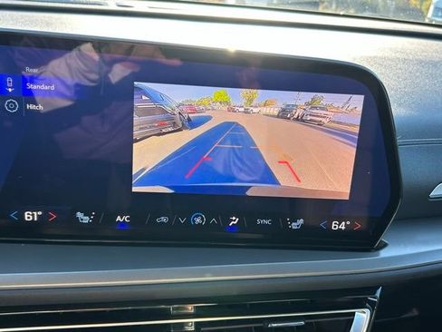 Certified 2025 Chevrolet Traverse LT image 25