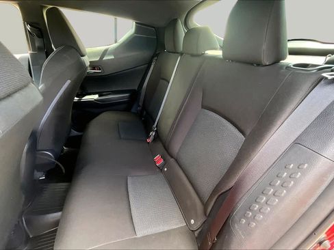 Used 2019 Toyota C-HR XLE FWD image 20