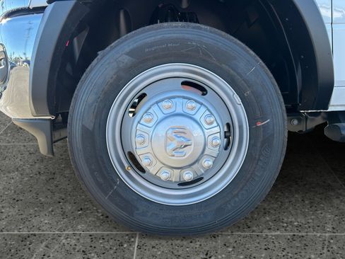 New 2026 RAM 5500 Tradesman w/ Chrome Appearance Group image 14