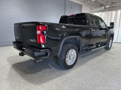 Used 2023 Chevrolet Silverado 2500 High Country w/ Z71 Off-Road Package AWD/4WD image 3