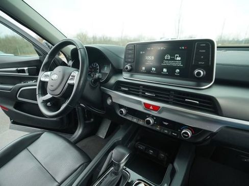 Used 2020 Kia Telluride LX image 31