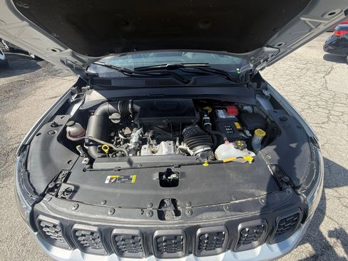 Used 2025 Jeep Compass Trailhawk image 31