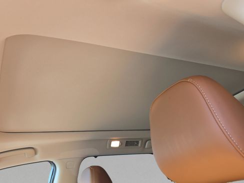 New 2026 Nissan Pathfinder Platinum image 18