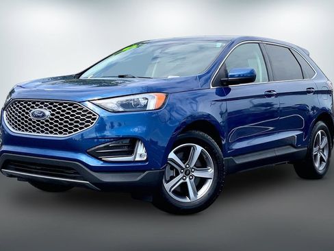 Used 2024 Ford Edge SEL w/ Convenience Package AWD/4WD image 2