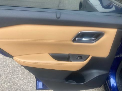 Used 2021 Nissan Rogue Platinum AWD/4WD image 13