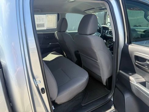 Certified 2023 Toyota Tacoma SR5 AWD/4WD image 15