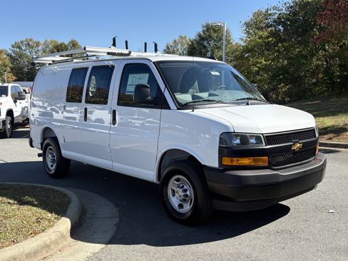 New 2025 Chevrolet Express 2500 w/ Driver Convenience Package image 7