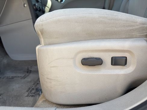 Used 2006 Chevrolet HHR LT image 16