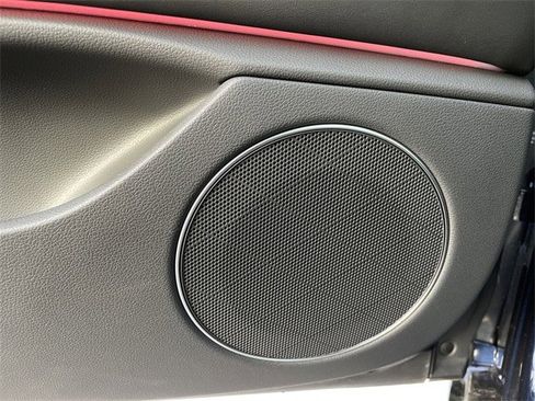 Used 2025 Genesis G80 2.5T image 22