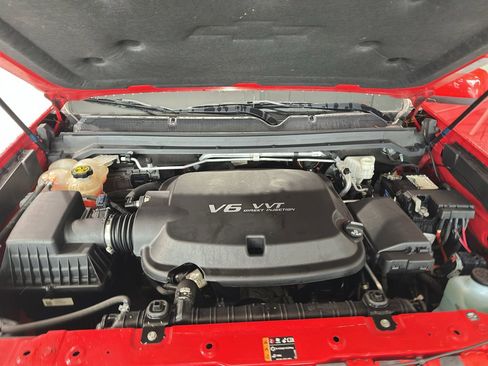 Used 2020 Chevrolet Colorado LT image 11