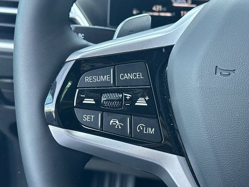 Used 2025 BMW 330i Sedan w/ Convenience Package image 30