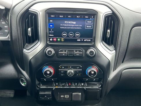 Used 2020 Chevrolet Silverado 1500 LT w/ All-Star Edition image 26
