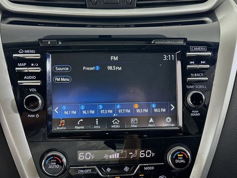 Used 2018 Nissan Murano SV FWD image 19