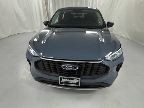 Used 2024 Ford Escape Active AWD/4WD image 8