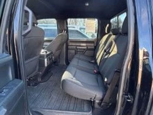 Used 2020 Ford F150 XLT w/ Equipment Group 302A Luxury image 4