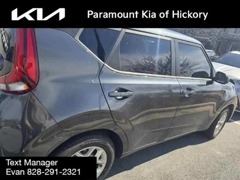Used 2022 Kia Soul LX w/ Technology Package image 6