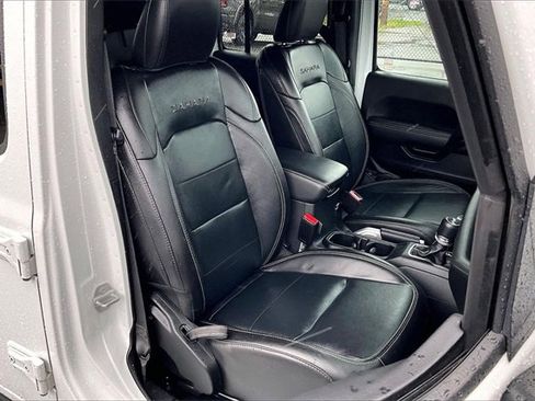 Used 2021 Jeep Wrangler Unlimited Sahara w/ Cold Weather Group image 7