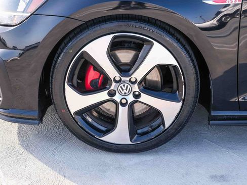 Used 2018 Volkswagen GTI S FWD image 9