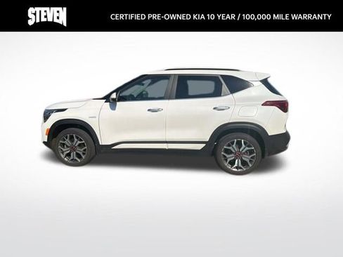 Certified 2023 Kia Seltos SX w/ SX Sunroof Package AWD/4WD image 3