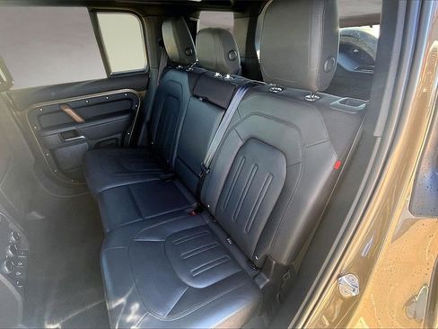 Used 2022 Land Rover Defender 110 X image 27