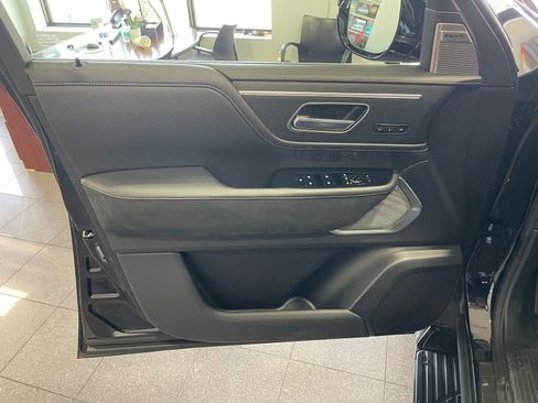 Used 2025 INFINITI QX80 Sensory w/ Exterior Package AWD/4WD image 23