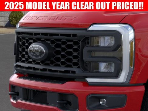 New 2025 Ford F250 Lariat w/ Lariat Ultimate Package image 17