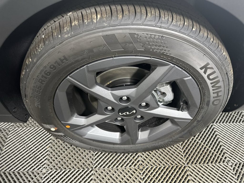 New 2026 Kia K4 FWD image 21