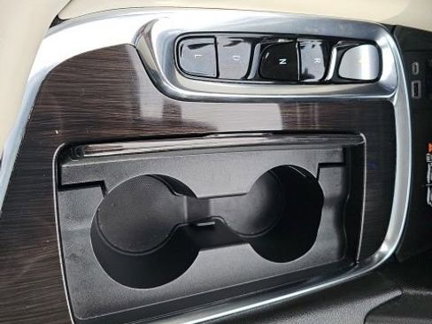 Used 2022 Buick Enclave Premium w/ Experience Buick Package image 48