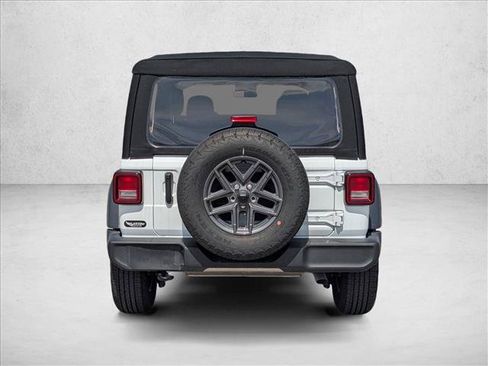 Used 2024 Jeep Wrangler Unlimited Sport AWD/4WD image 6