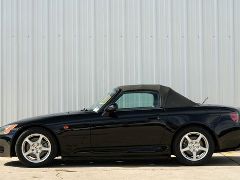 Used 2001 Honda S2000 image 8