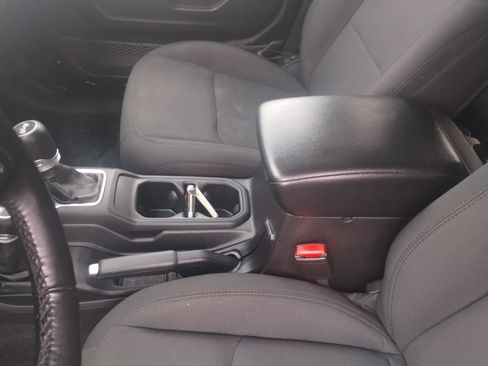 Used 2021 Jeep Wrangler Unlimited Sport image 14