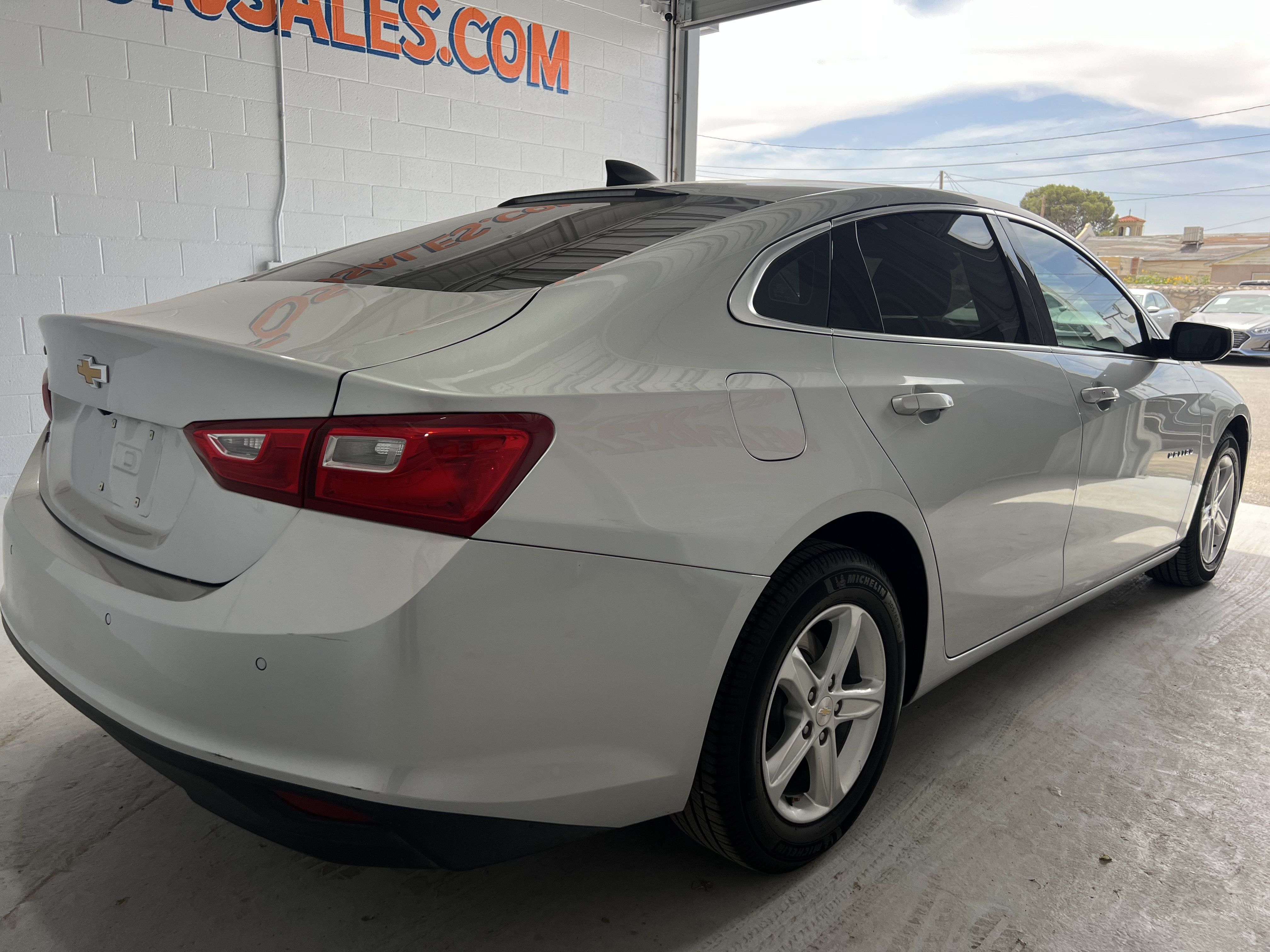 Used 2022 Chevrolet Malibu LS w/ Driver Confidence Package II FWD image 4
