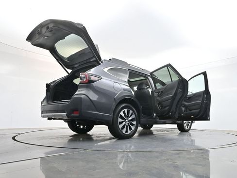 Used 2023 Subaru Outback Touring AWD/4WD image 47