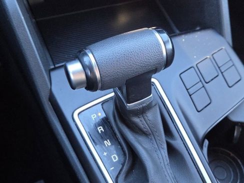 Used 2024 Kia Sportage LX image 20