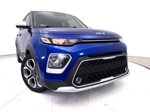Certified 2022 Kia Soul X-Line FWD image 6