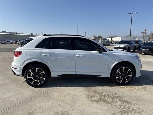 Certified 2025 Audi Q3 2.0T Premium Plus w/ Premium Plus Package image 8