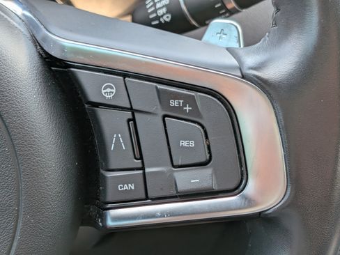 Used 2020 Jaguar F-PACE S AWD/4WD image 27