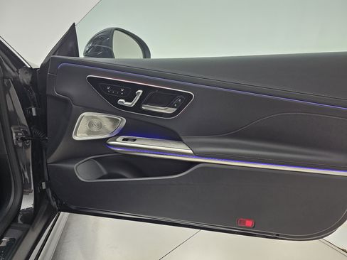 Certified 2024 Mercedes-Benz CLE 300 4MATIC Cabriolet w/ Night Package image 19