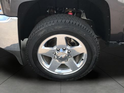 Used 2016 Chevrolet Silverado 2500 LT w/ LT Convenience Package AWD/4WD image 2