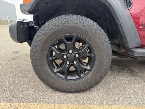 Used 2021 Jeep Wrangler Unlimited Sport image 3