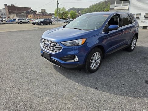 Used 2022 Ford Edge SEL w/ Convenience Package image 4