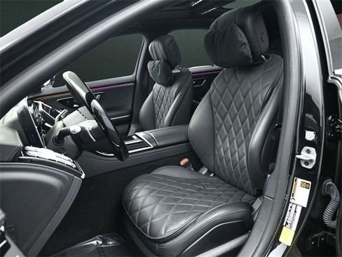 Used 2023 Mercedes-Benz S 580e 4MATIC Sedan image 12