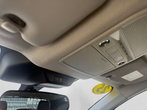 Certified 2025 Nissan Kicks SR image 27