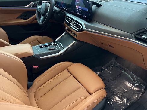 Certified 2024 BMW i4 eDrive35 w/ M Sport Package image 32