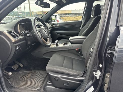 Used 2014 Jeep Grand Cherokee Laredo w/ Quick Order Package 23E AWD/4WD image 12