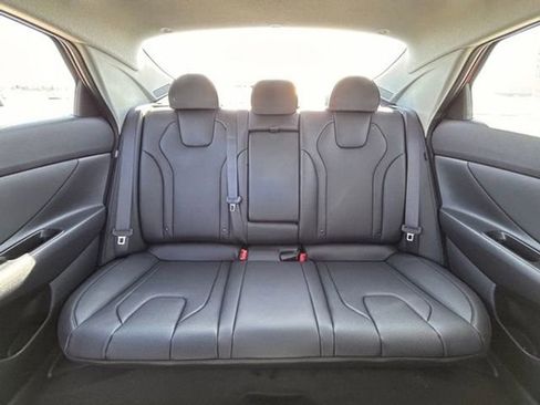 New 2025 Hyundai Elantra Limited w/ Cargo Package image 23