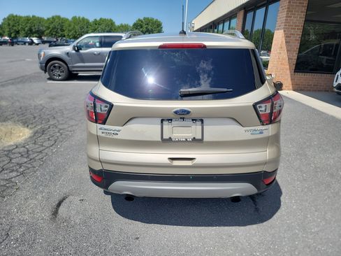 Used 2017 Ford Escape Titanium AWD/4WD image 9