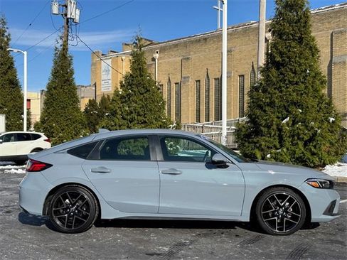 Certified 2023 Honda Civic Sport Touring image 2